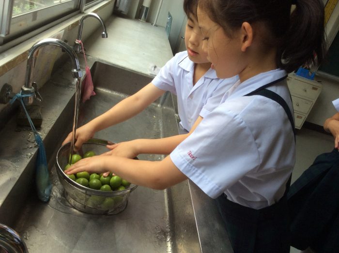 2年生アドバンス  梅ジュースを作ろう！