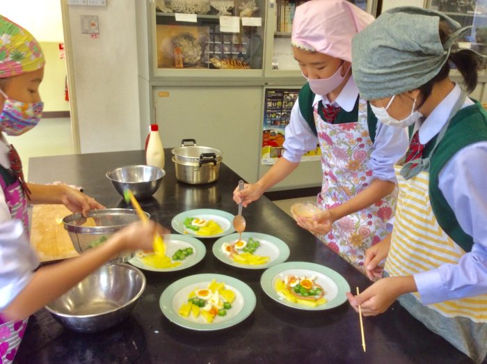 5年家庭科「カラフルコンビネーションサラダを作ろう」