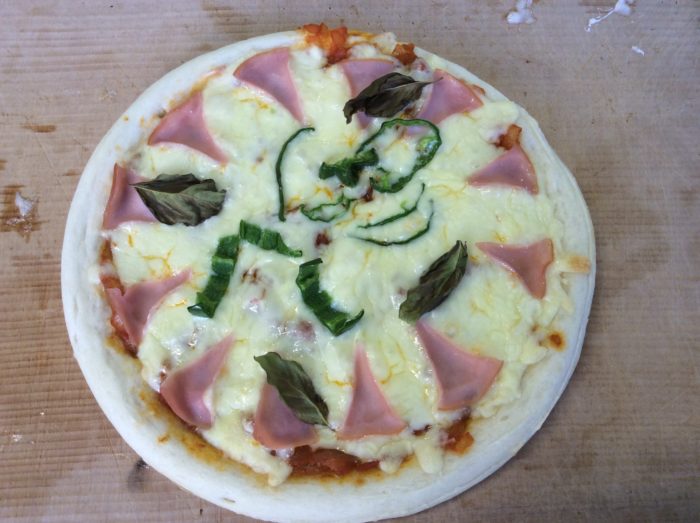 手作りクラブ「ピザを作ろう」