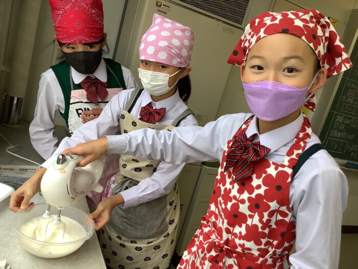 手作りクラブ　〜ドーム型ケーキ〜