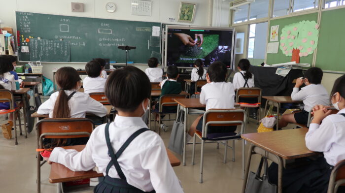 【SOJ】11月10日のSOJはマレーシアの伝統的な遊びについて学びました！