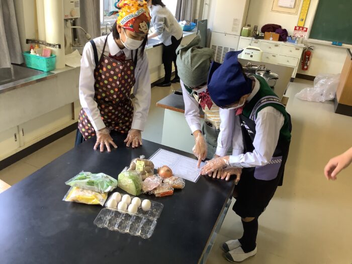 調理実習(６年生)