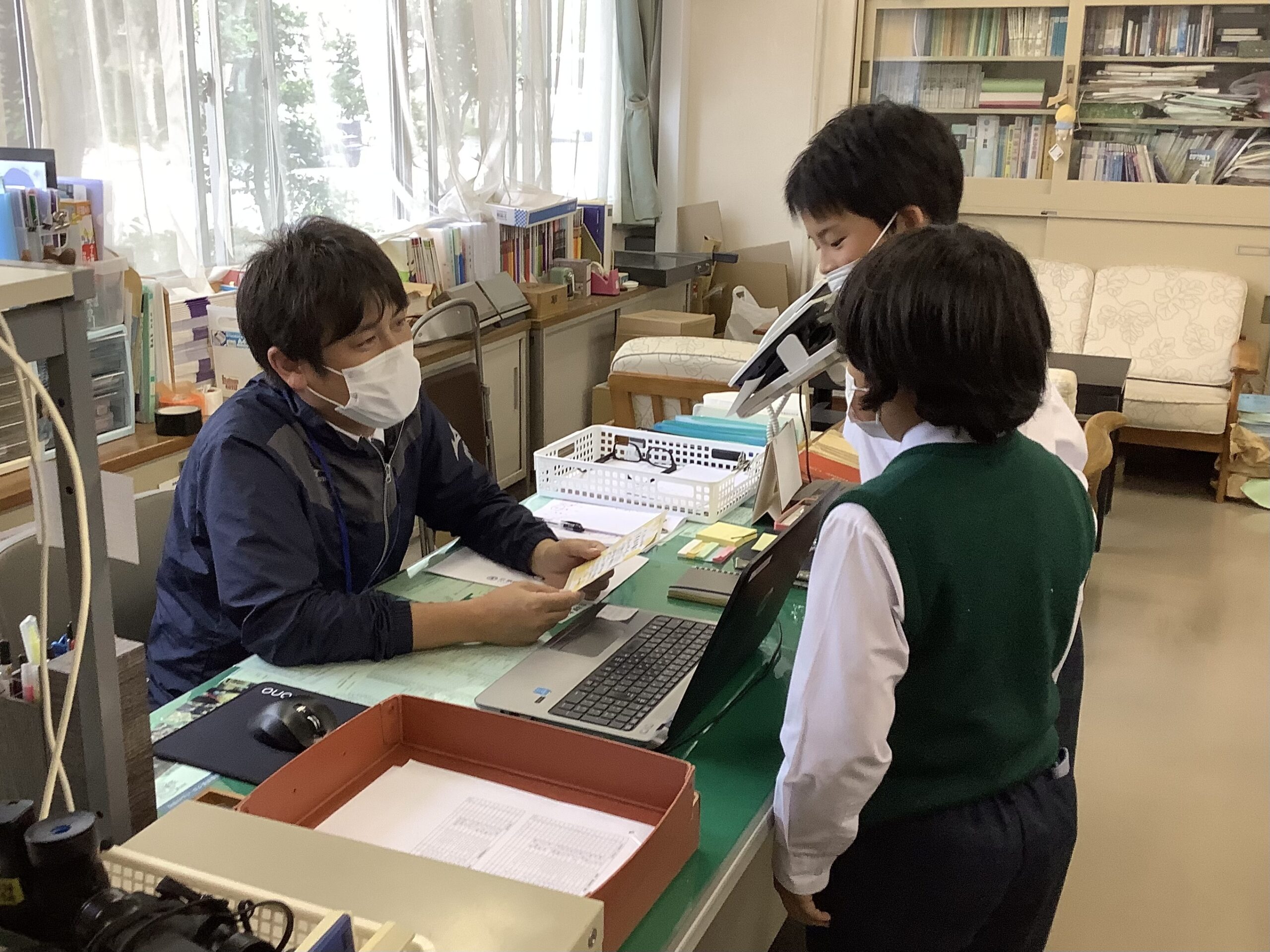 5年生調理実習「お茶をいれてみよう」